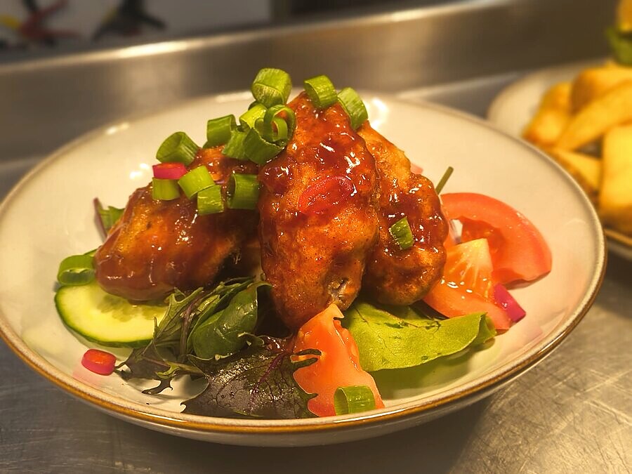 BBQ chicken wings at The Lockoford